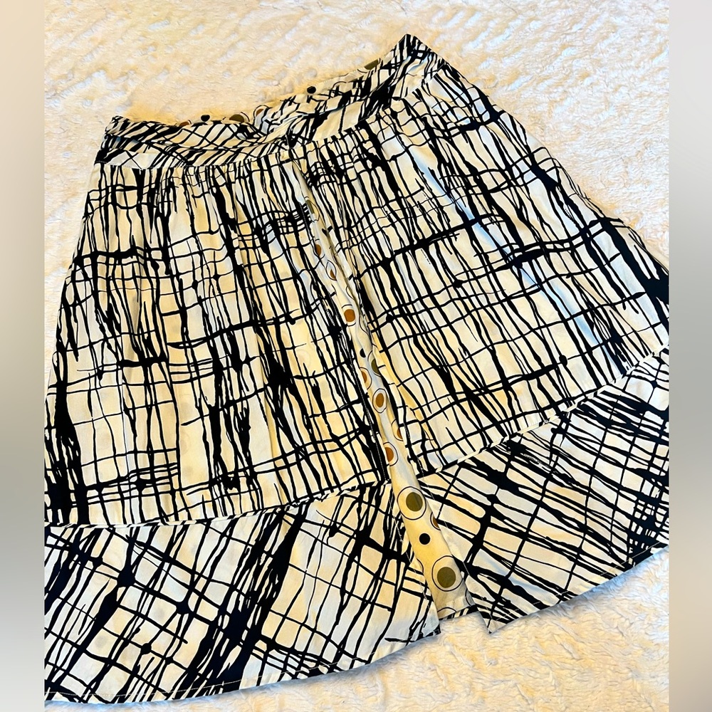 Unique Patterned Black And White Lined Skirt. Sma… - image 1